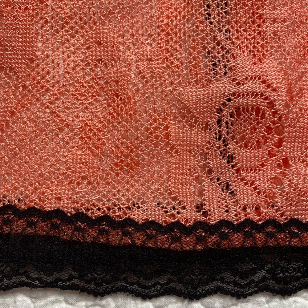 Daytrip Peach and Black lace Take Top Size M - Picture 4 of 5